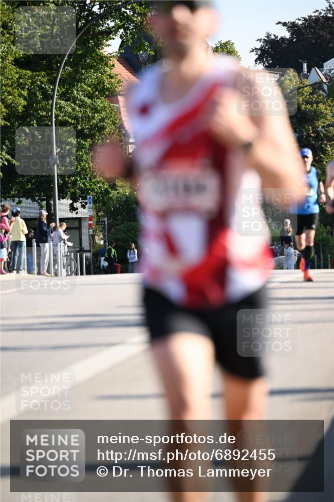 01.09.2024 - BARMER Alsterlauf Dr. Thomas Lammeyer http://msf.ph/oto/6892455 01.09.2024 09:24:50 Laufen  meine-sportfotos.de