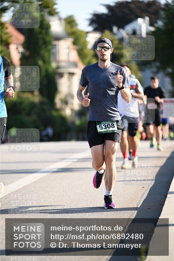 01.09.2024 - BARMER Alsterlauf Dr. Thomas Lammeyer http://msf.ph/oto/6892480 01.09.2024 09:24:55 Laufen 5308 meine-sportfotos.de