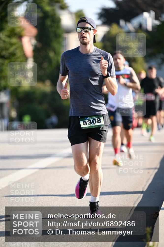 01.09.2024 - BARMER Alsterlauf Dr. Thomas Lammeyer http://msf.ph/oto/6892486 01.09.2024 09:24:56 Laufen 5308 meine-sportfotos.de