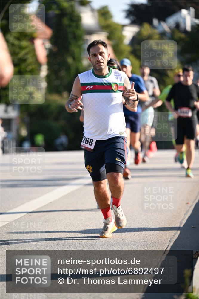 01.09.2024 - BARMER Alsterlauf Dr. Thomas Lammeyer http://msf.ph/oto/6892497 01.09.2024 09:24:57 Laufen 268 meine-sportfotos.de