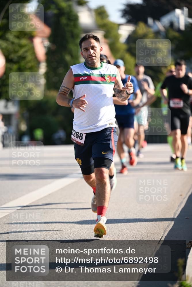 01.09.2024 - BARMER Alsterlauf Dr. Thomas Lammeyer http://msf.ph/oto/6892498 01.09.2024 09:24:57 Laufen 268 meine-sportfotos.de
