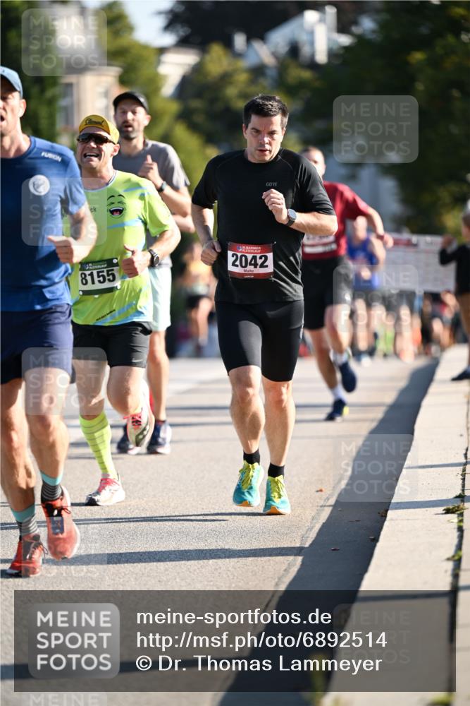 01.09.2024 - BARMER Alsterlauf Dr. Thomas Lammeyer http://msf.ph/oto/6892514 01.09.2024 09:25:00 Laufen 8155, 2042 meine-sportfotos.de