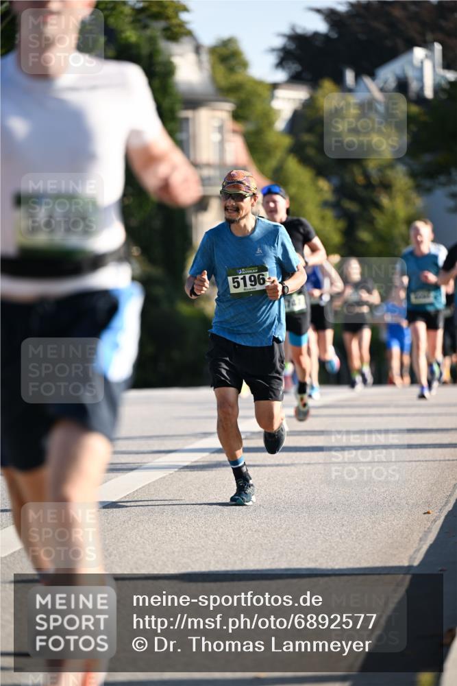 01.09.2024 - BARMER Alsterlauf Dr. Thomas Lammeyer http://msf.ph/oto/6892577 01.09.2024 09:25:11 Laufen 3400, 5196 meine-sportfotos.de