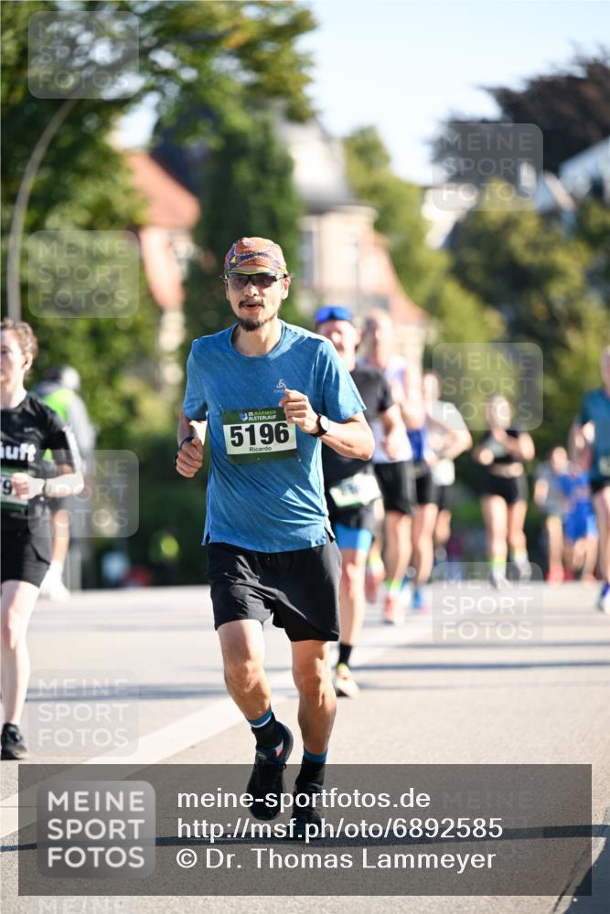 01.09.2024 - BARMER Alsterlauf Dr. Thomas Lammeyer http://msf.ph/oto/6892585 01.09.2024 09:25:12 Laufen 9, 35, 5196 meine-sportfotos.de