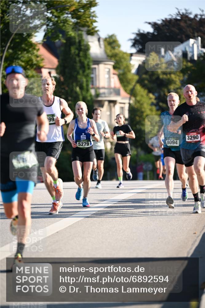 01.09.2024 - BARMER Alsterlauf Dr. Thomas Lammeyer http://msf.ph/oto/6892594 01.09.2024 09:25:14 Laufen 99, 5279, 8094, 3290 meine-sportfotos.de