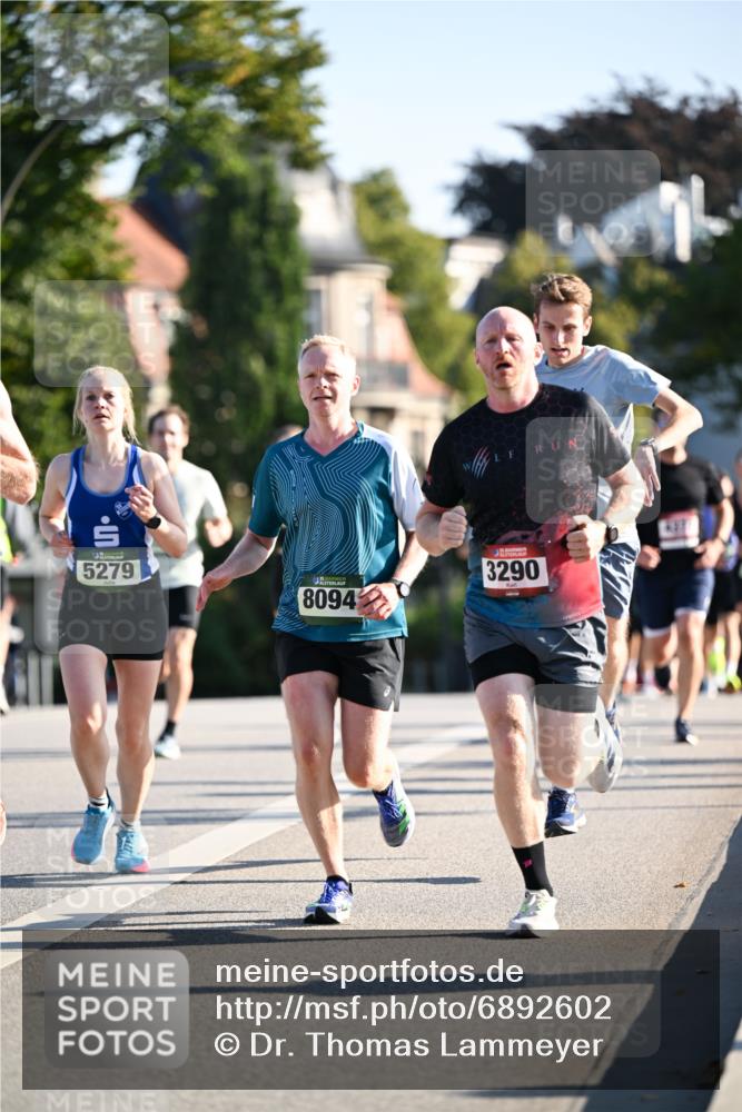 01.09.2024 - BARMER Alsterlauf Dr. Thomas Lammeyer http://msf.ph/oto/6892602 01.09.2024 09:25:15 Laufen 5279, 8094, 3290 meine-sportfotos.de