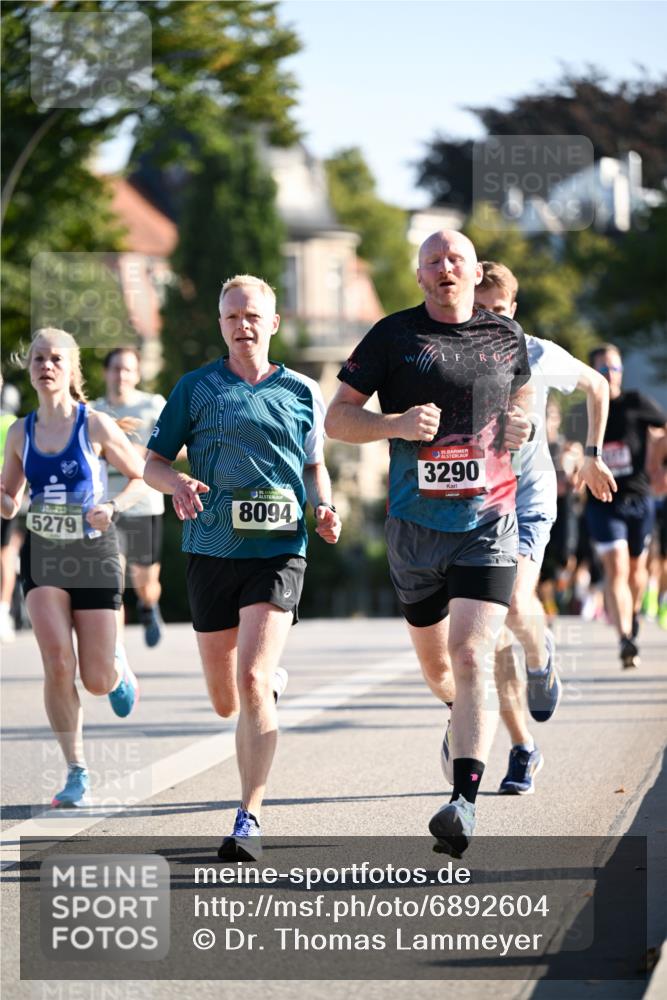 01.09.2024 - BARMER Alsterlauf Dr. Thomas Lammeyer http://msf.ph/oto/6892604 01.09.2024 09:25:16 Laufen 5279, 8094, 3290 meine-sportfotos.de