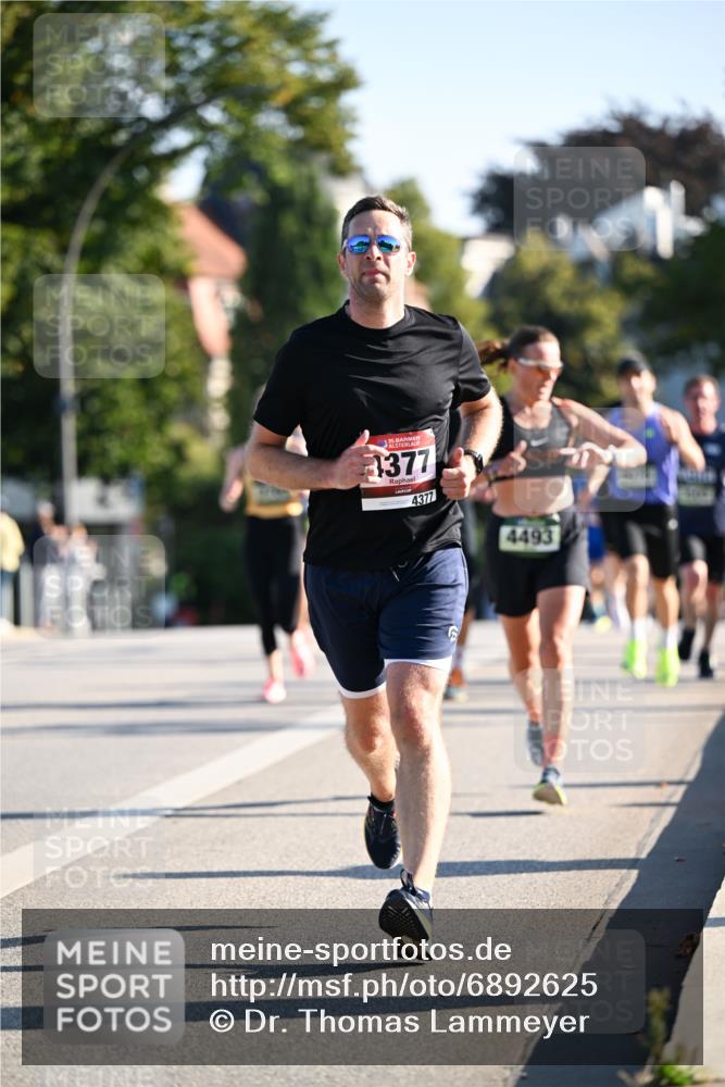 01.09.2024 - BARMER Alsterlauf Dr. Thomas Lammeyer http://msf.ph/oto/6892625 01.09.2024 09:25:19 Laufen 1377, 4377, 4493 meine-sportfotos.de