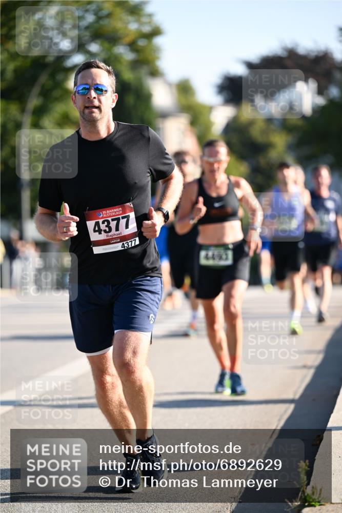 01.09.2024 - BARMER Alsterlauf Dr. Thomas Lammeyer http://msf.ph/oto/6892629 01.09.2024 09:25:20 Laufen 35, 4377, 4377, 4493 meine-sportfotos.de