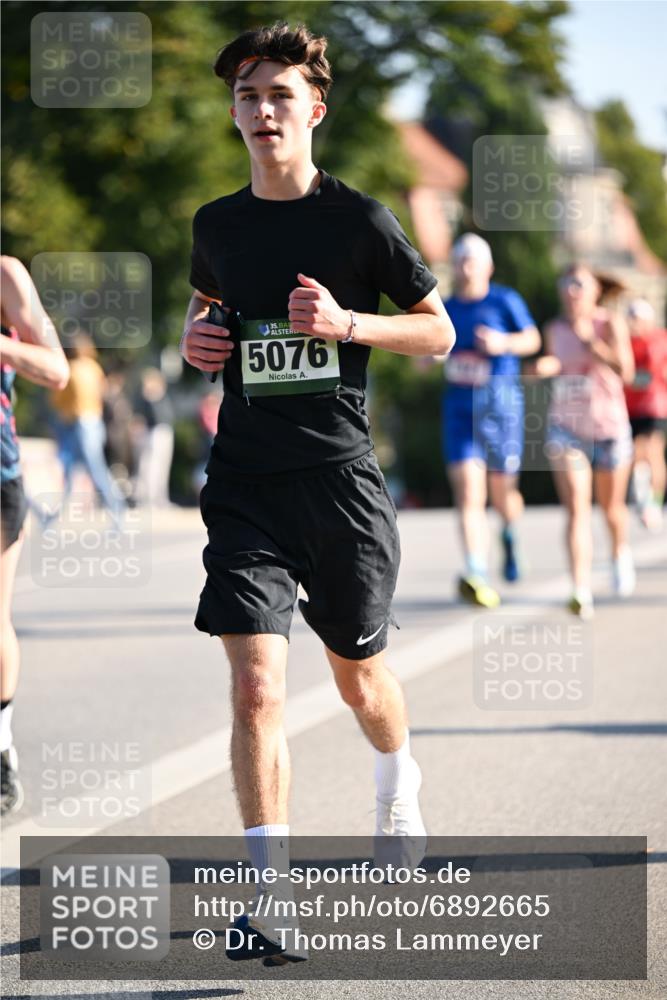 01.09.2024 - BARMER Alsterlauf Dr. Thomas Lammeyer http://msf.ph/oto/6892665 01.09.2024 09:25:25 Laufen 635, 5076 meine-sportfotos.de