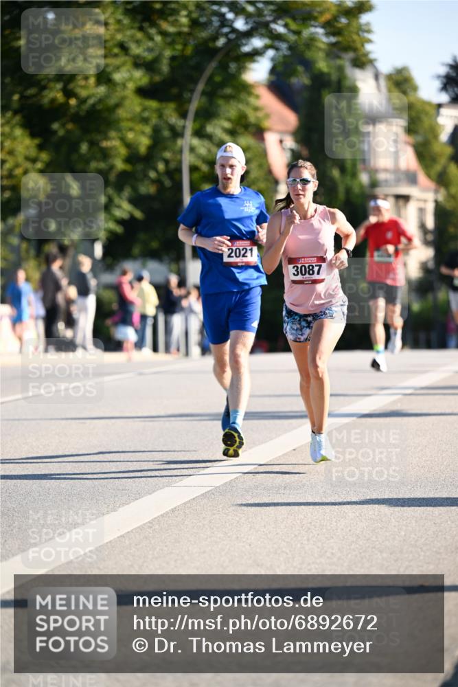 01.09.2024 - BARMER Alsterlauf Dr. Thomas Lammeyer http://msf.ph/oto/6892672 01.09.2024 09:25:26 Laufen 2021, 3087 meine-sportfotos.de