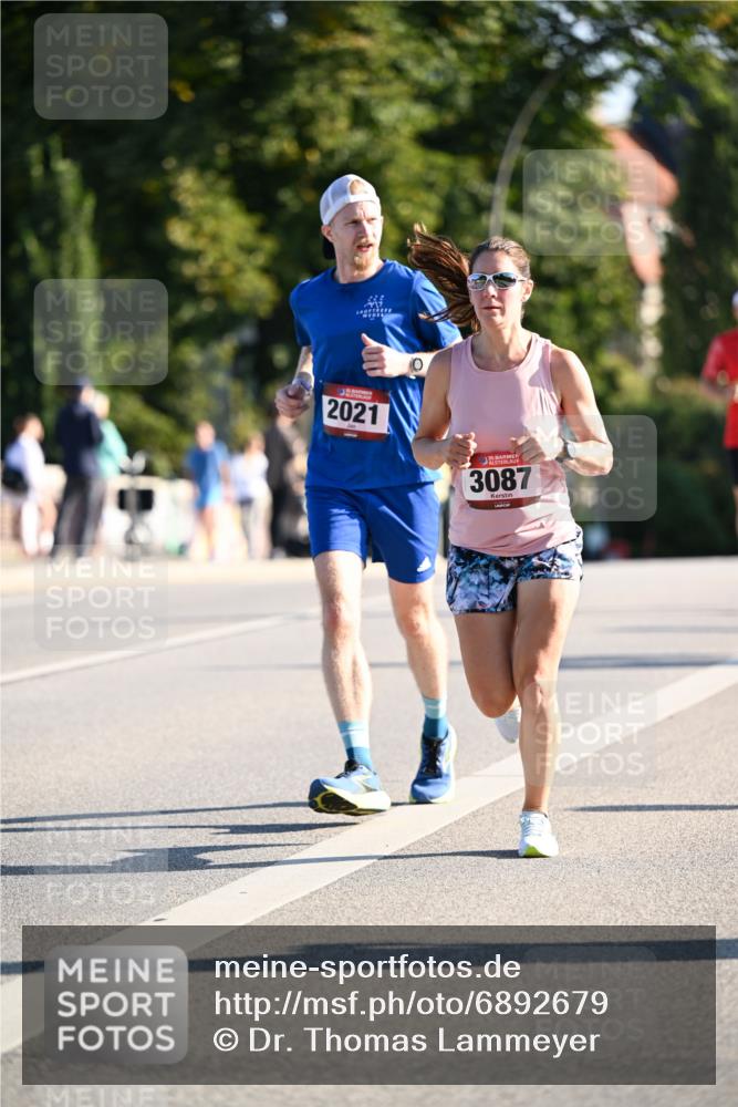 01.09.2024 - BARMER Alsterlauf Dr. Thomas Lammeyer http://msf.ph/oto/6892679 01.09.2024 09:25:27 Laufen 2021, 3087 meine-sportfotos.de