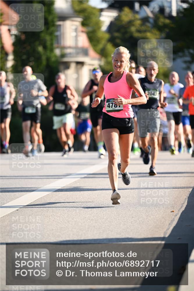 01.09.2024 - BARMER Alsterlauf Dr. Thomas Lammeyer http://msf.ph/oto/6892717 01.09.2024 09:25:35 Laufen 478, 2043 meine-sportfotos.de