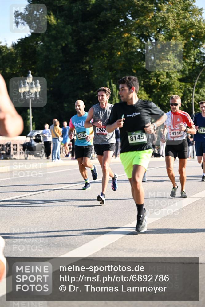 01.09.2024 - BARMER Alsterlauf Dr. Thomas Lammeyer http://msf.ph/oto/6892786 01.09.2024 09:25:46 Laufen 5247, 2903, 818, 8145, 4118 meine-sportfotos.de