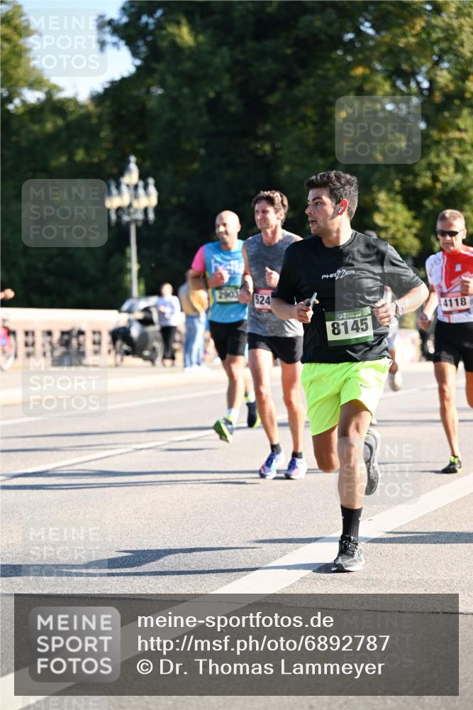 01.09.2024 - BARMER Alsterlauf Dr. Thomas Lammeyer http://msf.ph/oto/6892787 01.09.2024 09:25:46 Laufen 2903, 524, 8145, 4118 meine-sportfotos.de