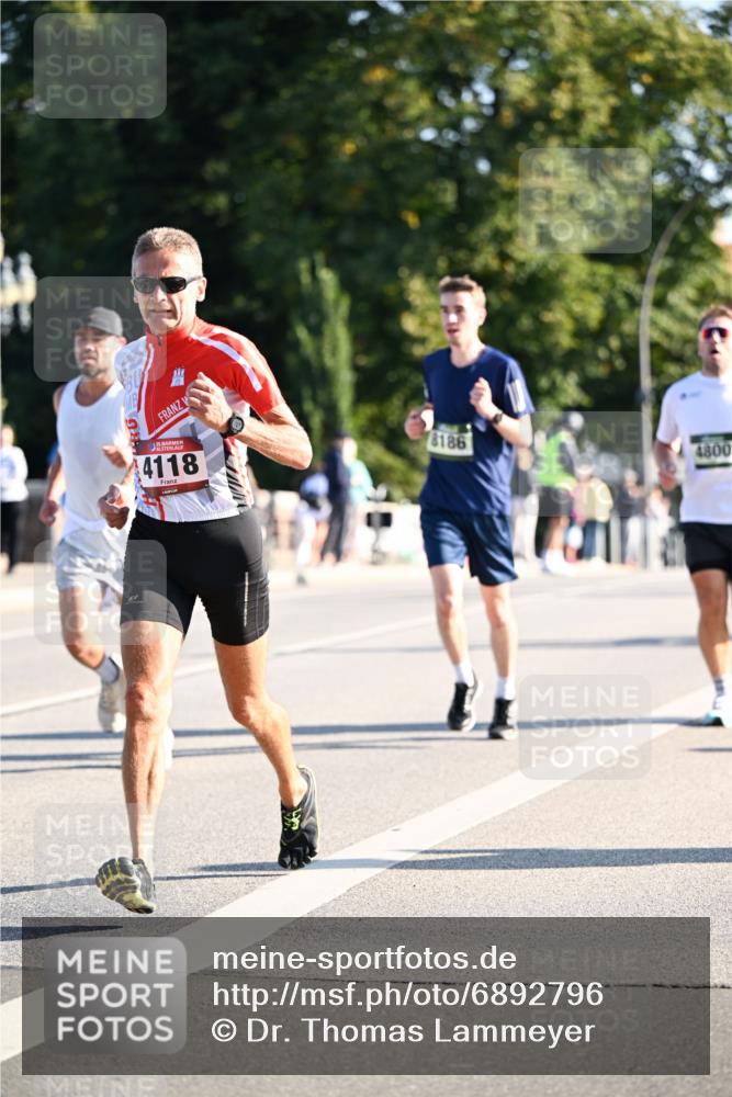 01.09.2024 - BARMER Alsterlauf Dr. Thomas Lammeyer http://msf.ph/oto/6892796 01.09.2024 09:25:48 Laufen 135, 4118, 8186, 4800 meine-sportfotos.de