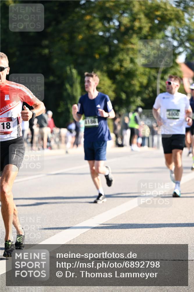 01.09.2024 - BARMER Alsterlauf Dr. Thomas Lammeyer http://msf.ph/oto/6892798 01.09.2024 09:25:48 Laufen 18, 8186, 4800 meine-sportfotos.de