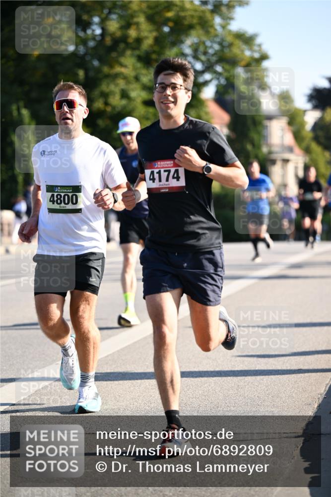 01.09.2024 - BARMER Alsterlauf Dr. Thomas Lammeyer http://msf.ph/oto/6892809 01.09.2024 09:25:49 Laufen 4800, 135, 4174 meine-sportfotos.de