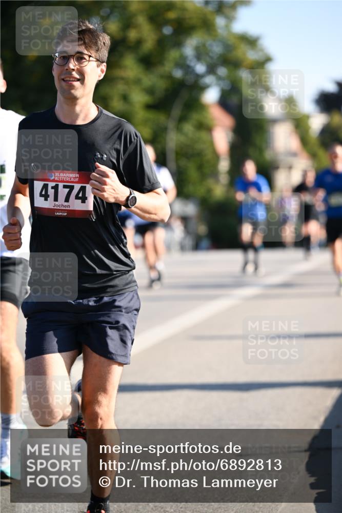 01.09.2024 - BARMER Alsterlauf Dr. Thomas Lammeyer http://msf.ph/oto/6892813 01.09.2024 09:25:50 Laufen 10, 35, 4174 meine-sportfotos.de
