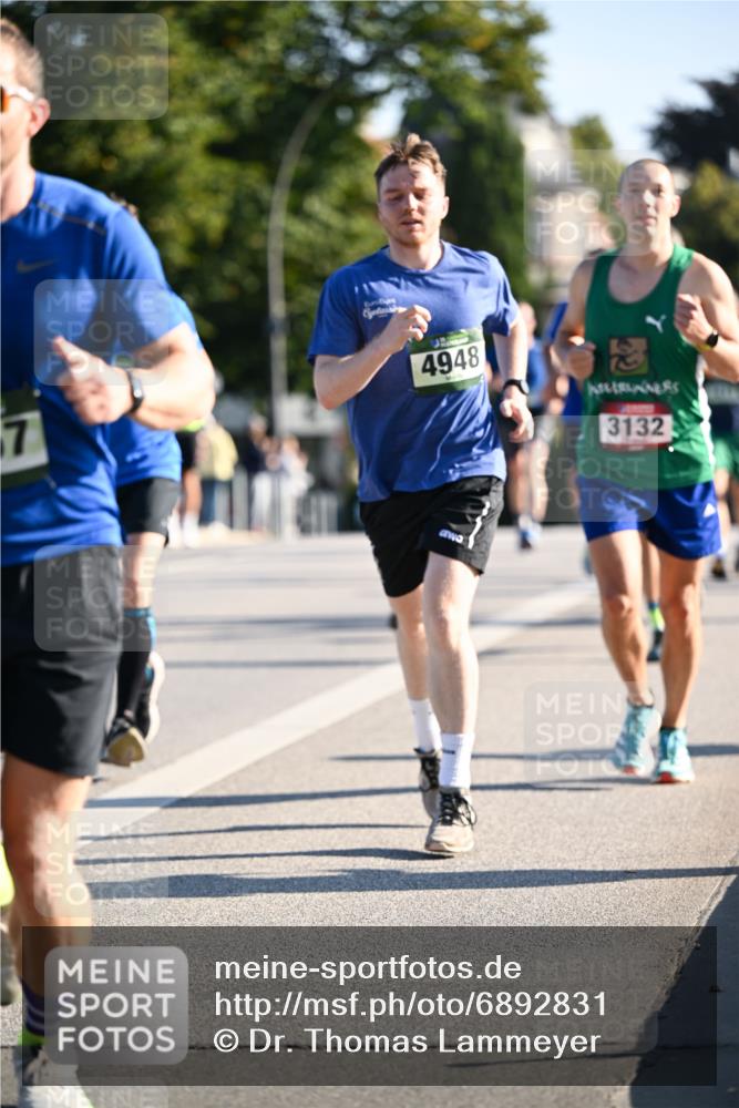 01.09.2024 - BARMER Alsterlauf Dr. Thomas Lammeyer http://msf.ph/oto/6892831 01.09.2024 09:25:53 Laufen 7, 4948, 3132 meine-sportfotos.de