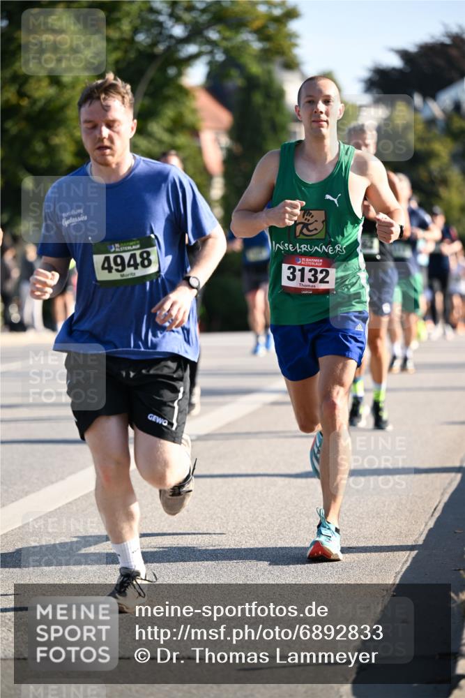 01.09.2024 - BARMER Alsterlauf Dr. Thomas Lammeyer http://msf.ph/oto/6892833 01.09.2024 09:25:53 Laufen 4948, 35, 3132 meine-sportfotos.de