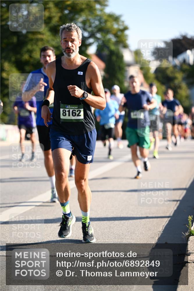 01.09.2024 - BARMER Alsterlauf Dr. Thomas Lammeyer http://msf.ph/oto/6892849 01.09.2024 09:25:56 Laufen 35, 8162 meine-sportfotos.de