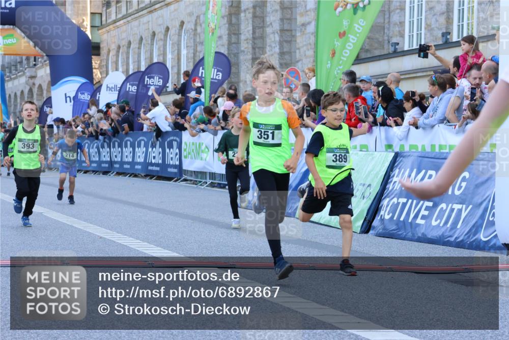 01.09.2024 - BARMER Alsterlauf Strokosch-Dieckow http://msf.ph/oto/6892867 01.09.2024 10:52:22 Ziel 156, 184, 191, 196, 203, 214, 216, 224, 252, 269, 270, 315, 321, 350, 351, 356, 367, 375, 382, 389, 393, 8049, 8315, 8325, 8326, 8327 meine-sportfotos.de