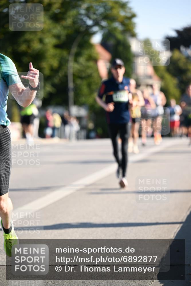 01.09.2024 - BARMER Alsterlauf Dr. Thomas Lammeyer http://msf.ph/oto/6892877 01.09.2024 09:26:00 Laufen  meine-sportfotos.de