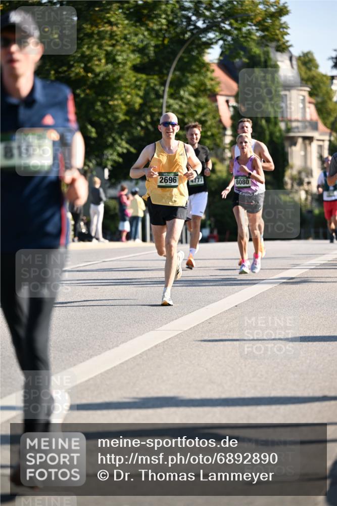 01.09.2024 - BARMER Alsterlauf Dr. Thomas Lammeyer http://msf.ph/oto/6892890 01.09.2024 09:26:02 Laufen 8105, 2696, 4777, 8080 meine-sportfotos.de
