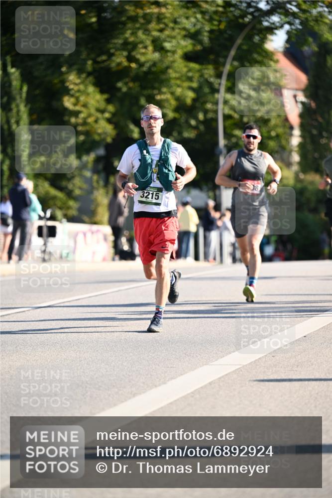 01.09.2024 - BARMER Alsterlauf Dr. Thomas Lammeyer http://msf.ph/oto/6892924 01.09.2024 09:26:07 Laufen 3215, 08 meine-sportfotos.de