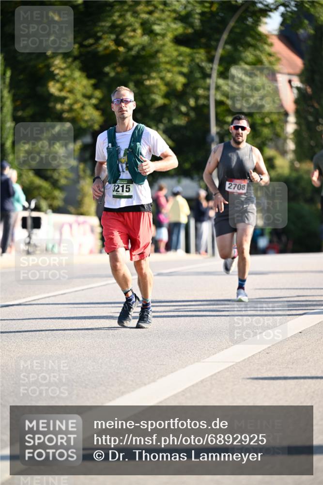 01.09.2024 - BARMER Alsterlauf Dr. Thomas Lammeyer http://msf.ph/oto/6892925 01.09.2024 09:26:07 Laufen 2708, 3215 meine-sportfotos.de