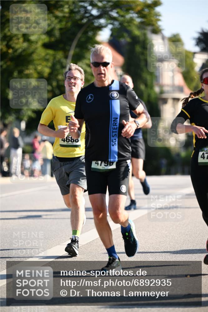 01.09.2024 - BARMER Alsterlauf Dr. Thomas Lammeyer http://msf.ph/oto/6892935 01.09.2024 09:26:09 Laufen 4680, 4796, 47 meine-sportfotos.de