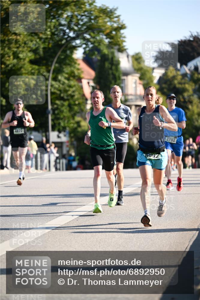 01.09.2024 - BARMER Alsterlauf Dr. Thomas Lammeyer http://msf.ph/oto/6892950 01.09.2024 09:26:13 Laufen 4822, 8092, 2702 meine-sportfotos.de