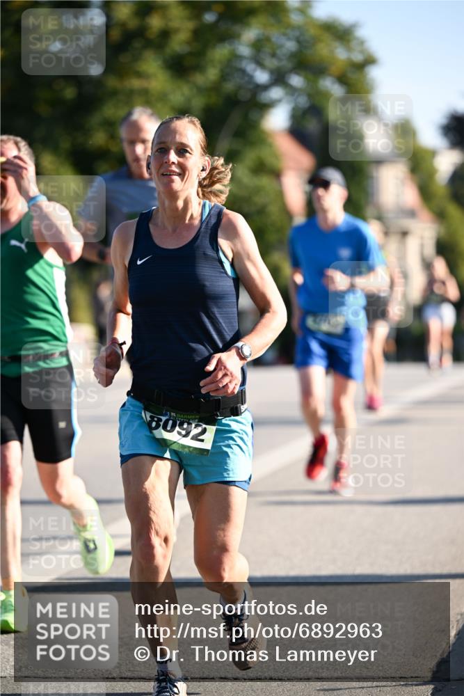 01.09.2024 - BARMER Alsterlauf Dr. Thomas Lammeyer http://msf.ph/oto/6892963 01.09.2024 09:26:15 Laufen 5, 8092 meine-sportfotos.de