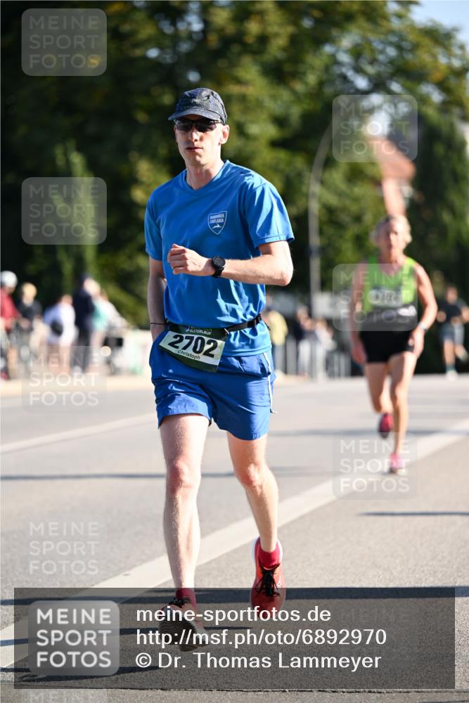 01.09.2024 - BARMER Alsterlauf Dr. Thomas Lammeyer http://msf.ph/oto/6892970 01.09.2024 09:26:16 Laufen 2702 meine-sportfotos.de