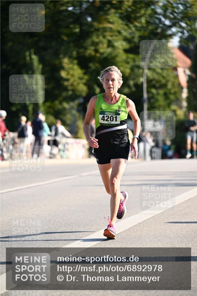 01.09.2024 - BARMER Alsterlauf Dr. Thomas Lammeyer http://msf.ph/oto/6892978 01.09.2024 09:26:18 Laufen 35, 4201 meine-sportfotos.de