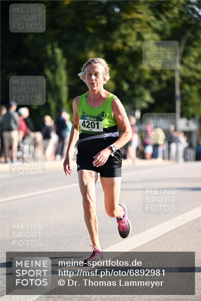 01.09.2024 - BARMER Alsterlauf Dr. Thomas Lammeyer http://msf.ph/oto/6892981 01.09.2024 09:26:18 Laufen 35, 4201 meine-sportfotos.de