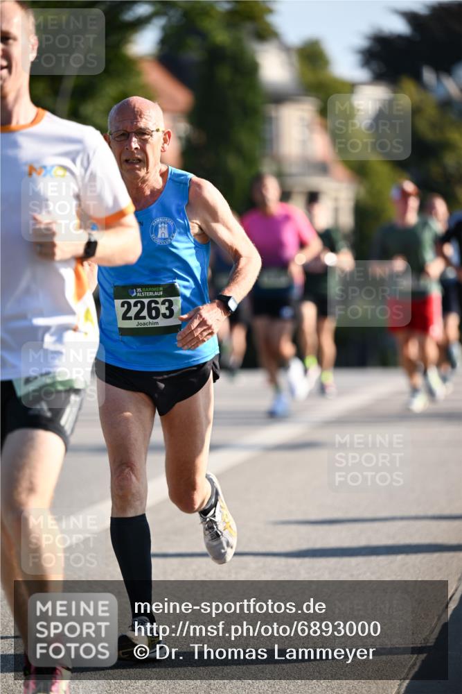 01.09.2024 - BARMER Alsterlauf Dr. Thomas Lammeyer http://msf.ph/oto/6893000 01.09.2024 09:26:22 Laufen 22, 35, 2263 meine-sportfotos.de