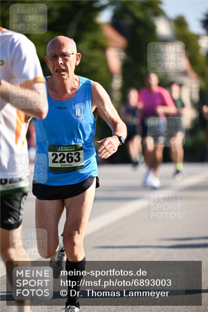 01.09.2024 - BARMER Alsterlauf Dr. Thomas Lammeyer http://msf.ph/oto/6893003 01.09.2024 09:26:22 Laufen 35, 2263 meine-sportfotos.de