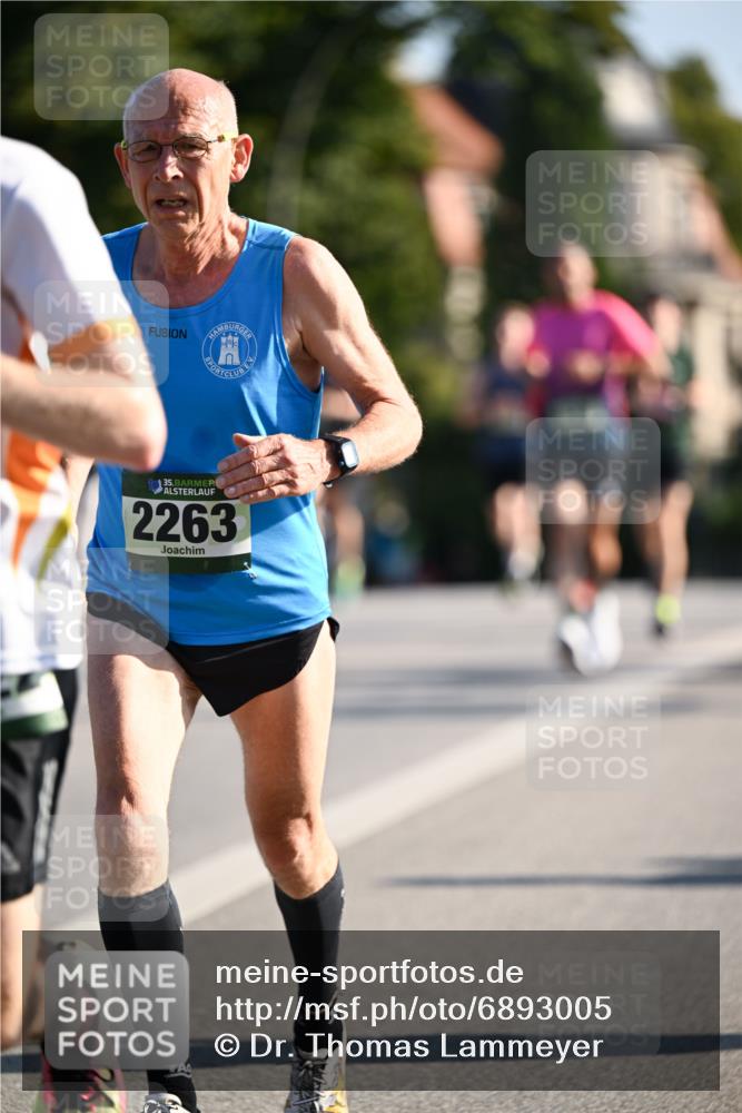 01.09.2024 - BARMER Alsterlauf Dr. Thomas Lammeyer http://msf.ph/oto/6893005 01.09.2024 09:26:22 Laufen 635, 2263 meine-sportfotos.de