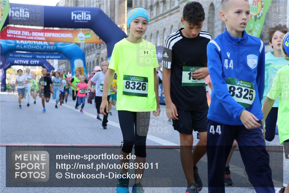 01.09.2024 - BARMER Alsterlauf Strokosch-Dieckow http://msf.ph/oto/6893011 01.09.2024 10:52:30 Ziel 152, 156, 167, 186, 196, 203, 216, 221, 231, 242, 246, 249, 252, 269, 270, 278, 279, 293, 301, 315, 321, 327, 341, 350, 354, 361, 367, 375, 376, 382, 388, 8049, 8051, 8308, 8326 meine-sportfotos.de