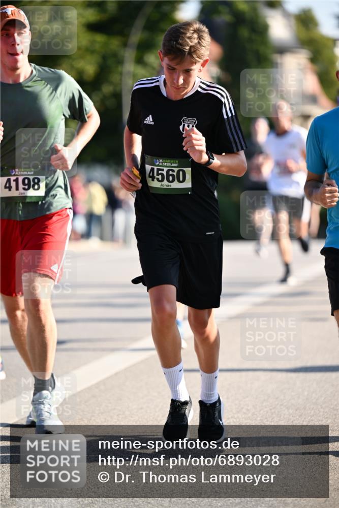 01.09.2024 - BARMER Alsterlauf Dr. Thomas Lammeyer http://msf.ph/oto/6893028 01.09.2024 09:26:26 Laufen 135, 4198, 35, 4560 meine-sportfotos.de