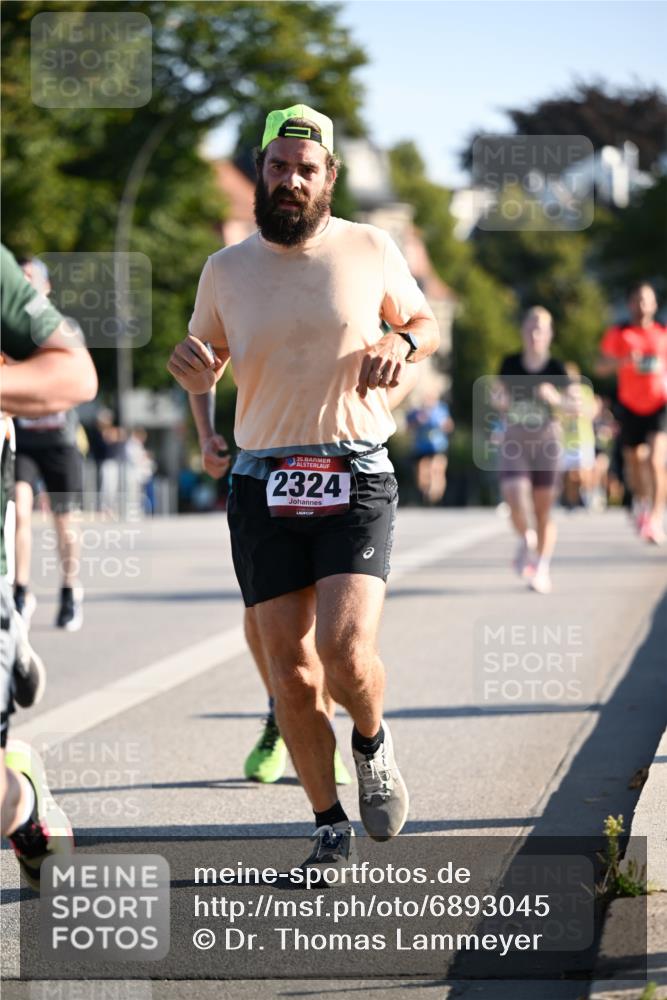 01.09.2024 - BARMER Alsterlauf Dr. Thomas Lammeyer http://msf.ph/oto/6893045 01.09.2024 09:26:29 Laufen 35, 2324 meine-sportfotos.de