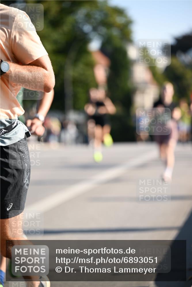 01.09.2024 - BARMER Alsterlauf Dr. Thomas Lammeyer http://msf.ph/oto/6893051 01.09.2024 09:26:31 Laufen  meine-sportfotos.de