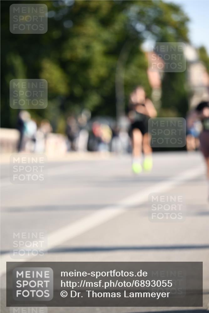 01.09.2024 - BARMER Alsterlauf Dr. Thomas Lammeyer http://msf.ph/oto/6893055 01.09.2024 09:26:31 Laufen  meine-sportfotos.de