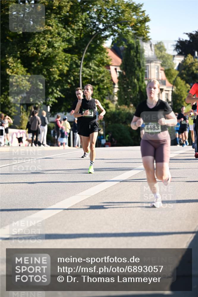 01.09.2024 - BARMER Alsterlauf Dr. Thomas Lammeyer http://msf.ph/oto/6893057 01.09.2024 09:26:32 Laufen 4483 meine-sportfotos.de