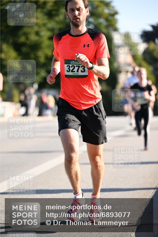 01.09.2024 - BARMER Alsterlauf Dr. Thomas Lammeyer http://msf.ph/oto/6893077 01.09.2024 09:26:34 Laufen 35, 3273 meine-sportfotos.de