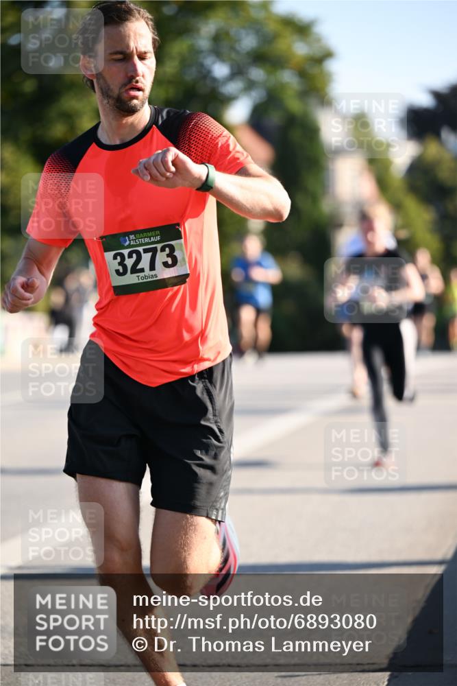 01.09.2024 - BARMER Alsterlauf Dr. Thomas Lammeyer http://msf.ph/oto/6893080 01.09.2024 09:26:34 Laufen 35, 3273 meine-sportfotos.de