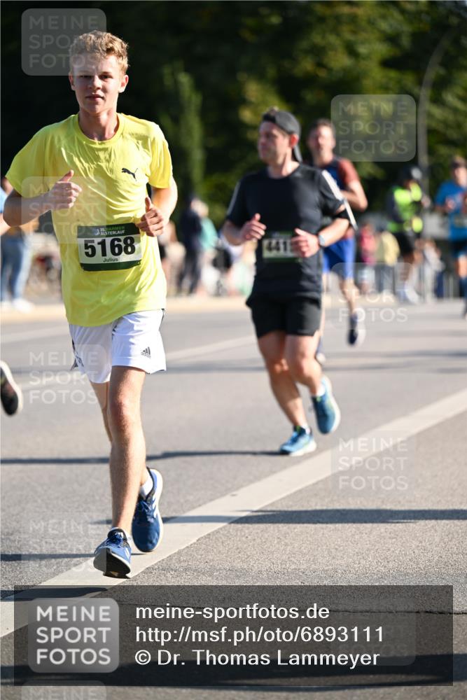 01.09.2024 - BARMER Alsterlauf Dr. Thomas Lammeyer http://msf.ph/oto/6893111 01.09.2024 09:26:40 Laufen 35, 5168, 441 meine-sportfotos.de