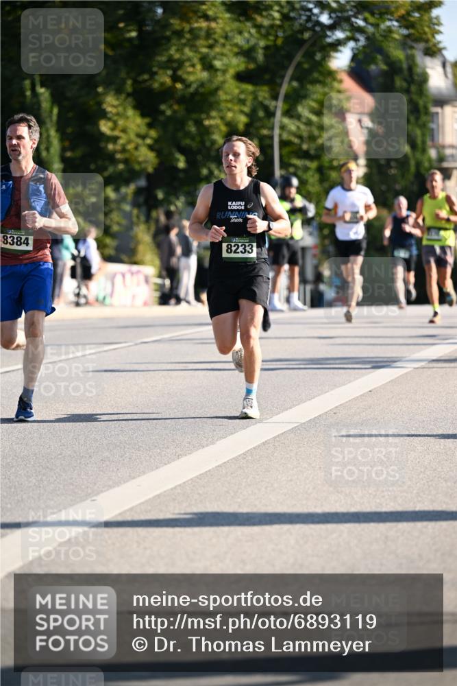 01.09.2024 - BARMER Alsterlauf Dr. Thomas Lammeyer http://msf.ph/oto/6893119 01.09.2024 09:26:41 Laufen 8384, 8233 meine-sportfotos.de